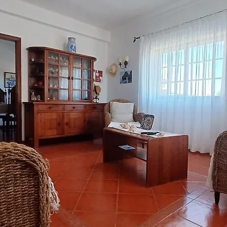 Maison Avec Grande Terrasse Сasa de vacaciones